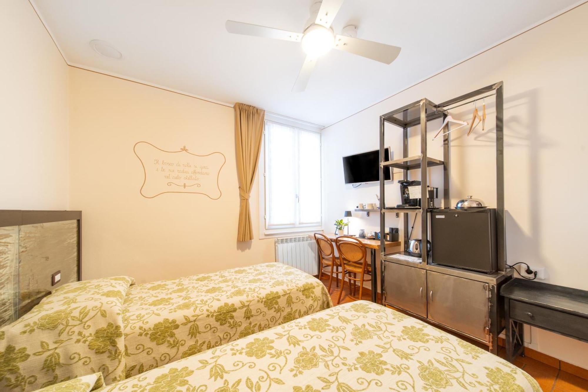 B&B Osteria Dello Sperone Lonate Pozzolo ภายนอก รูปภาพ
