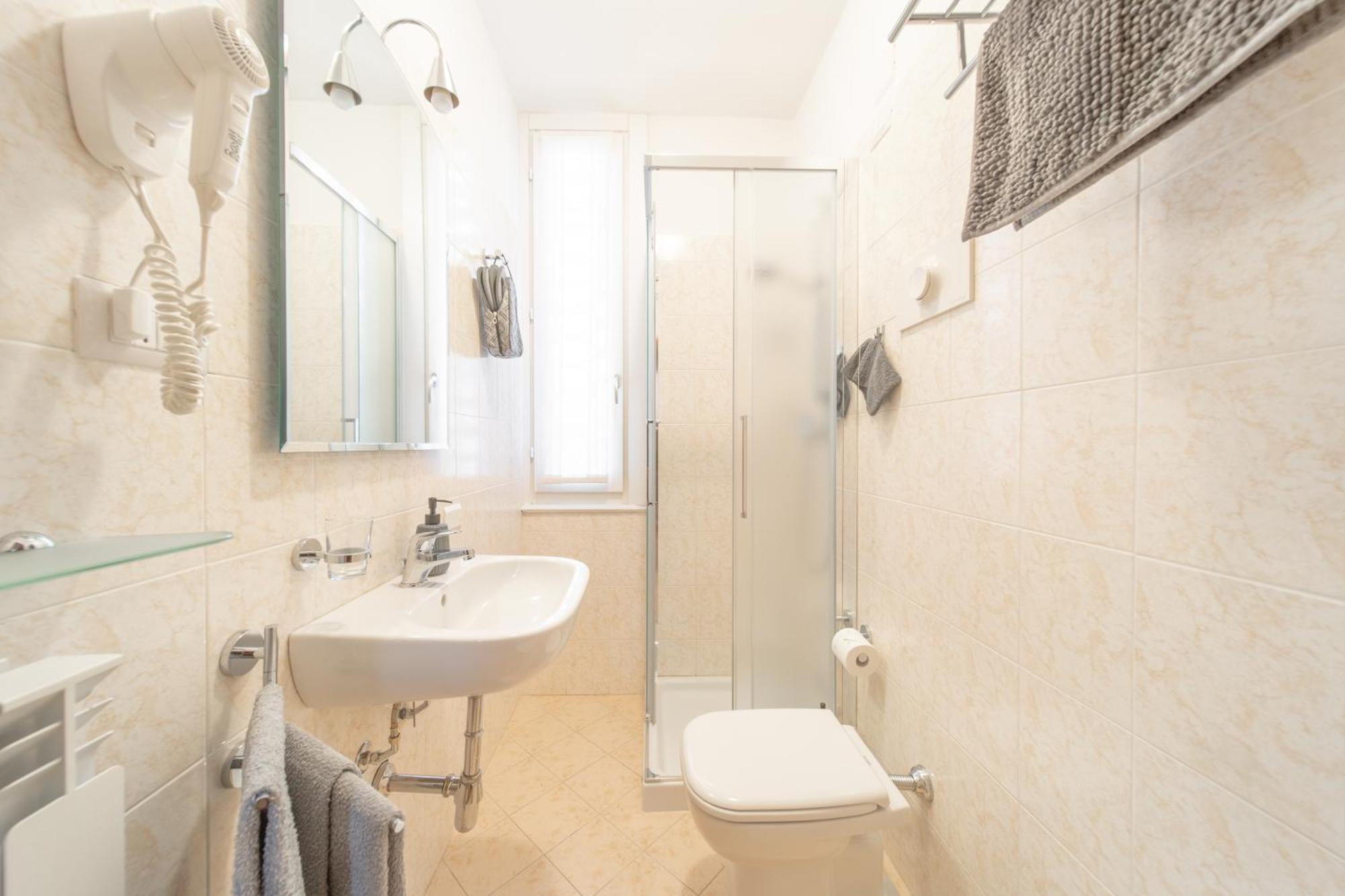 B&B Osteria Dello Sperone Lonate Pozzolo ภายนอก รูปภาพ