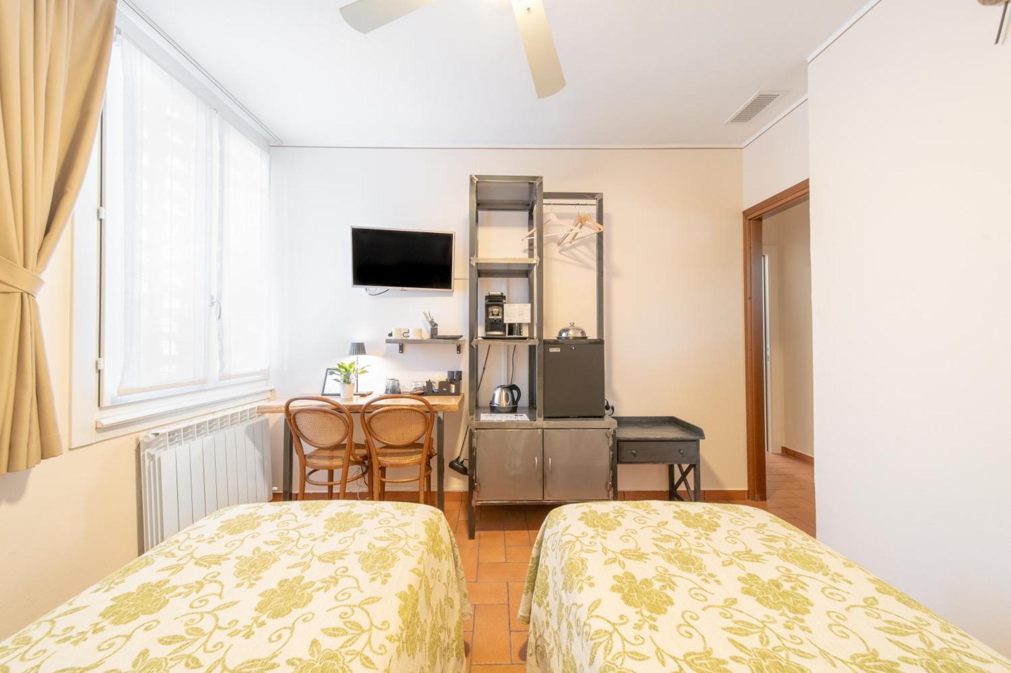 B&B Osteria Dello Sperone Lonate Pozzolo ภายนอก รูปภาพ