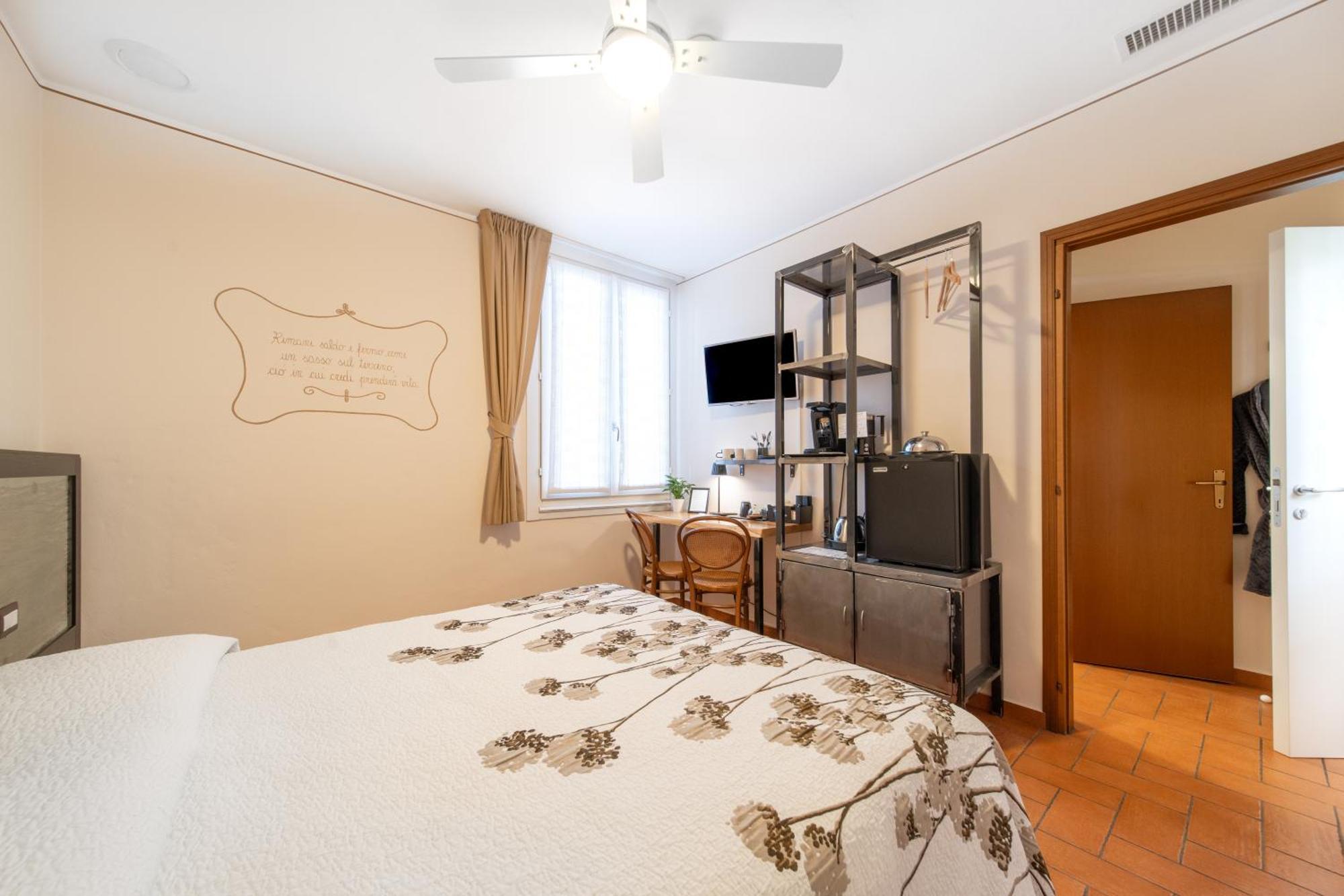 B&B Osteria Dello Sperone Lonate Pozzolo ภายนอก รูปภาพ
