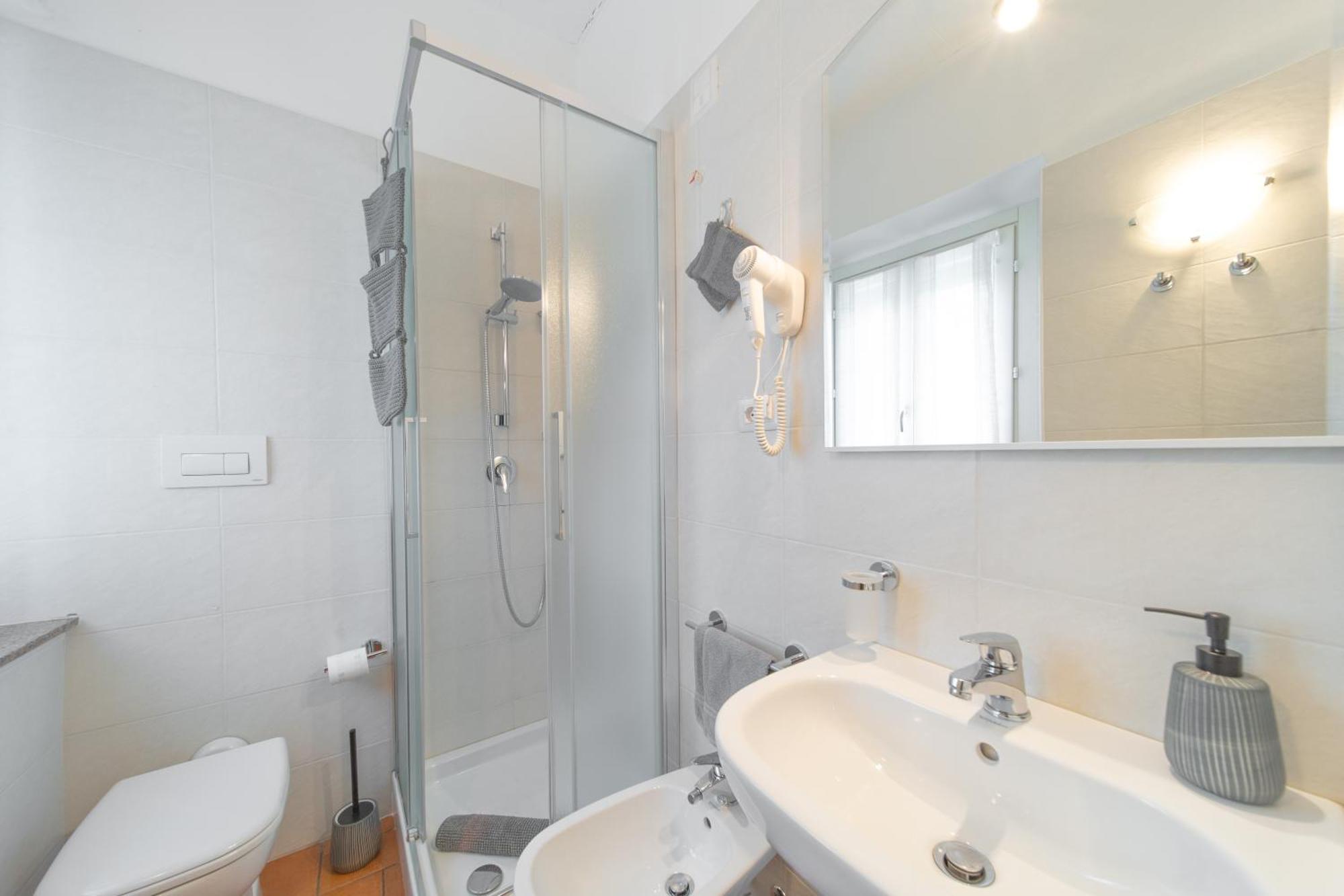 B&B Osteria Dello Sperone Lonate Pozzolo ภายนอก รูปภาพ