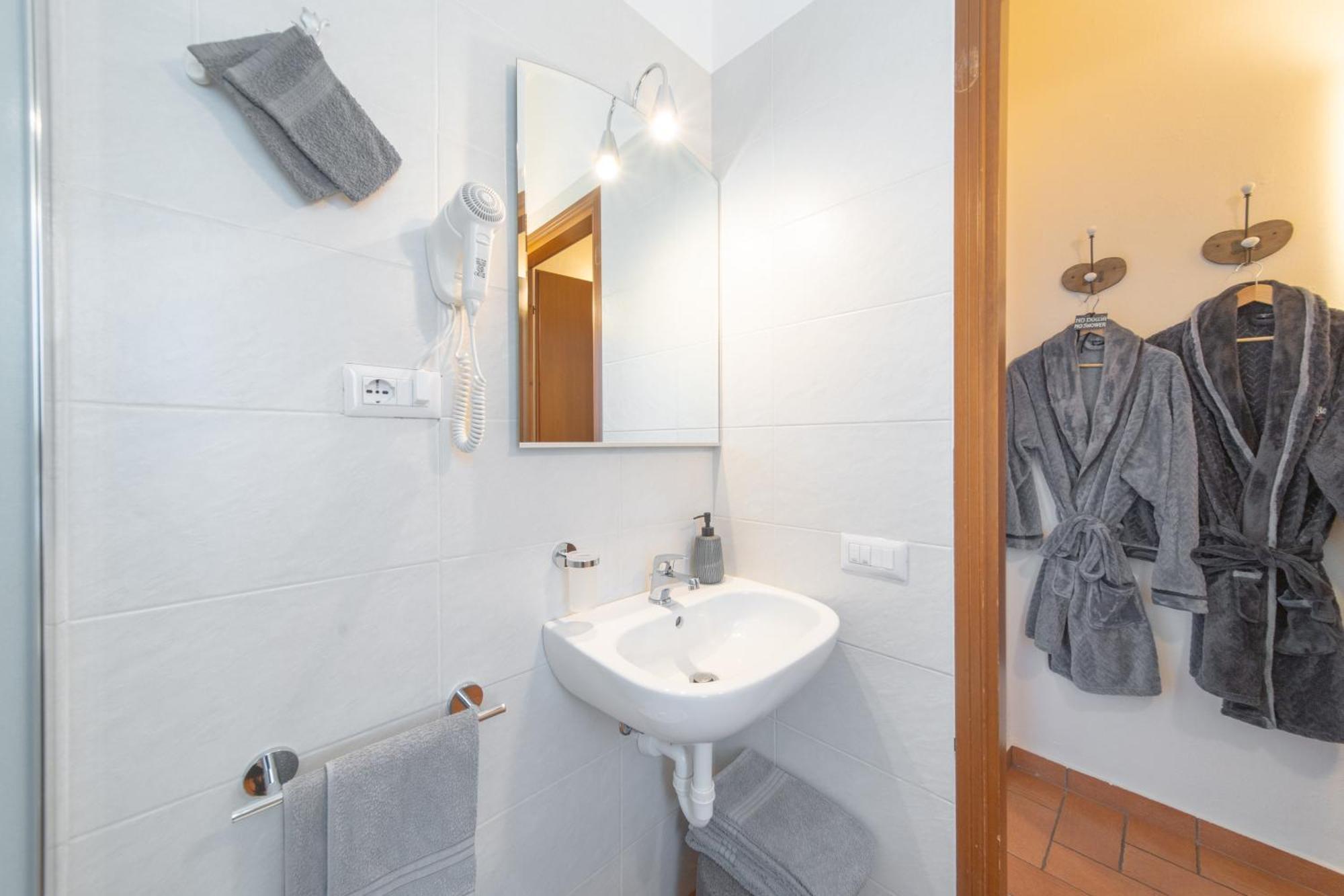 B&B Osteria Dello Sperone Lonate Pozzolo ภายนอก รูปภาพ